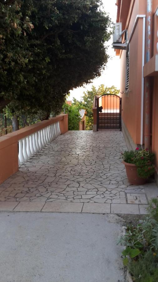 Apartman Jadranka Palit Exterior foto