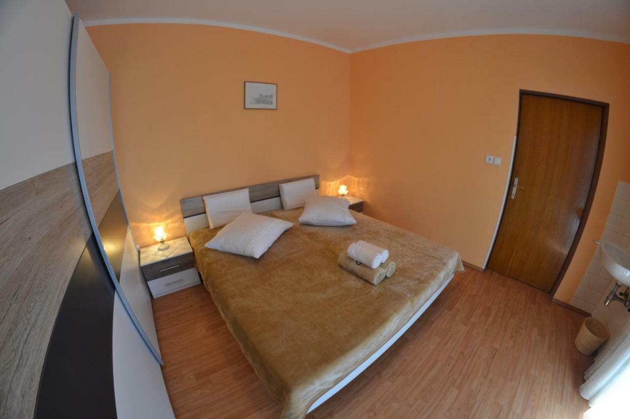 Apartman Jadranka Palit Exterior foto