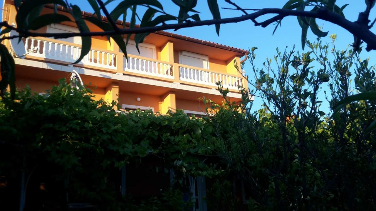 Apartman Jadranka Palit Exterior foto